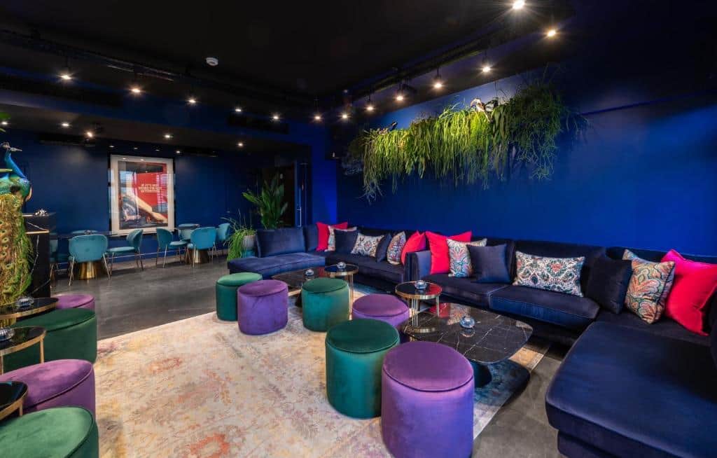 Hux Hotel