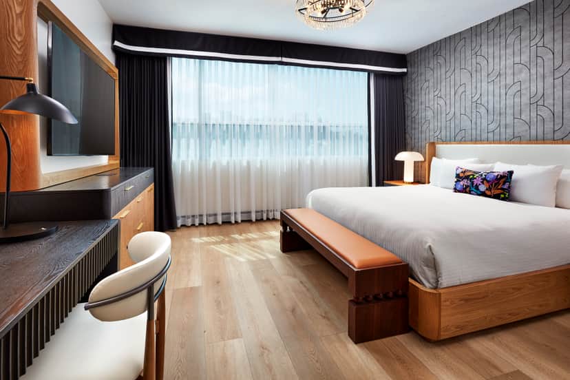 Elan Hotel