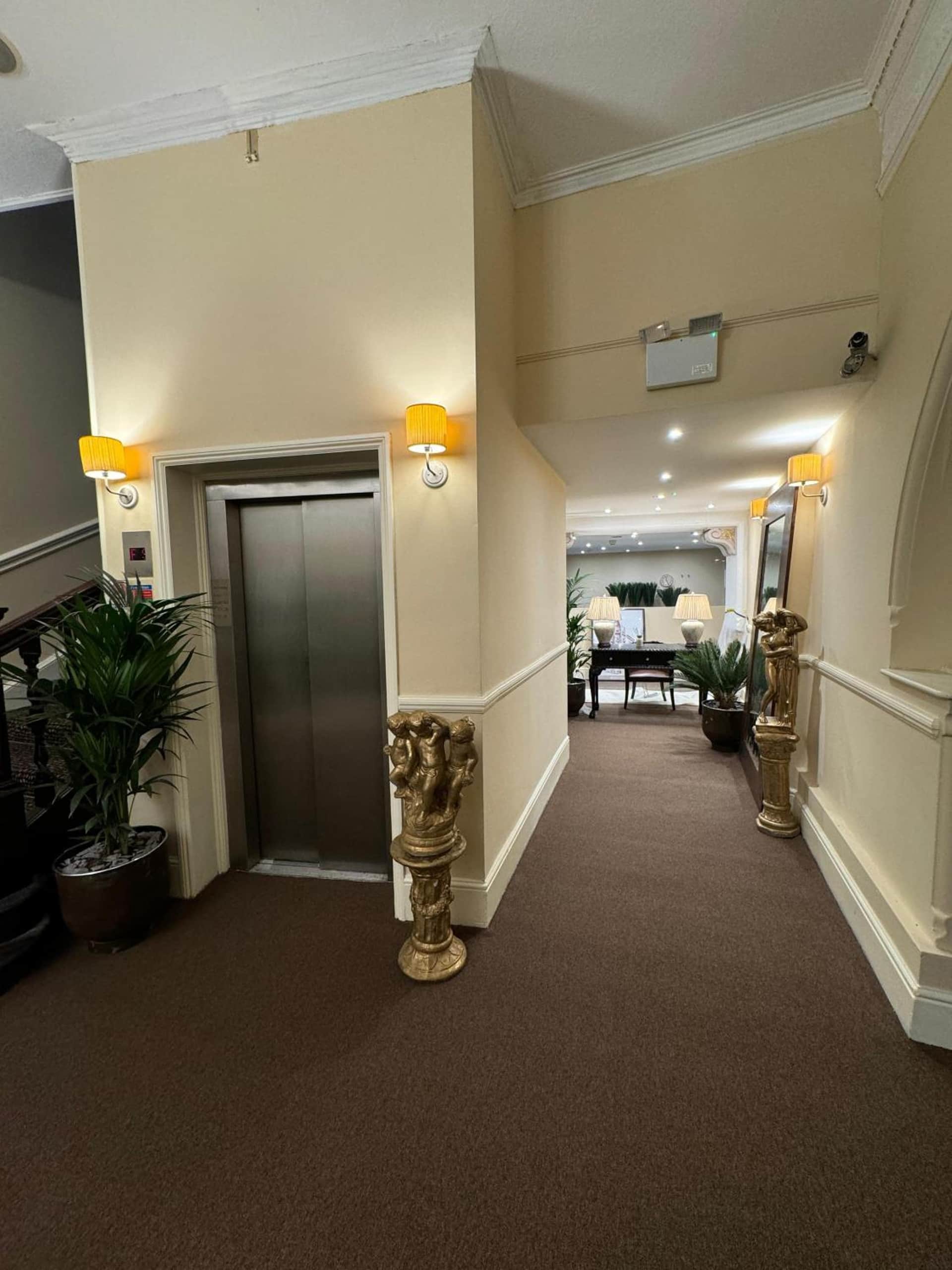 Harte & Garter Hotel