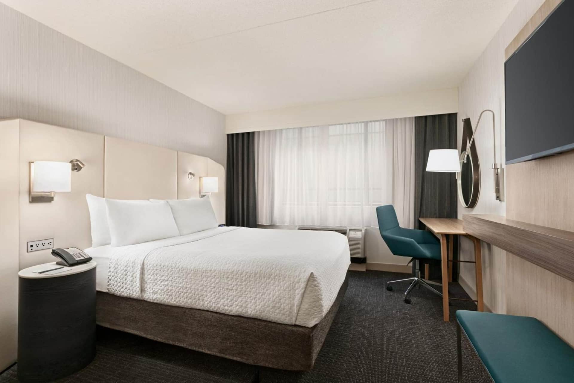 Crowne Plaza Philadelphia - King of Prussia by IHG