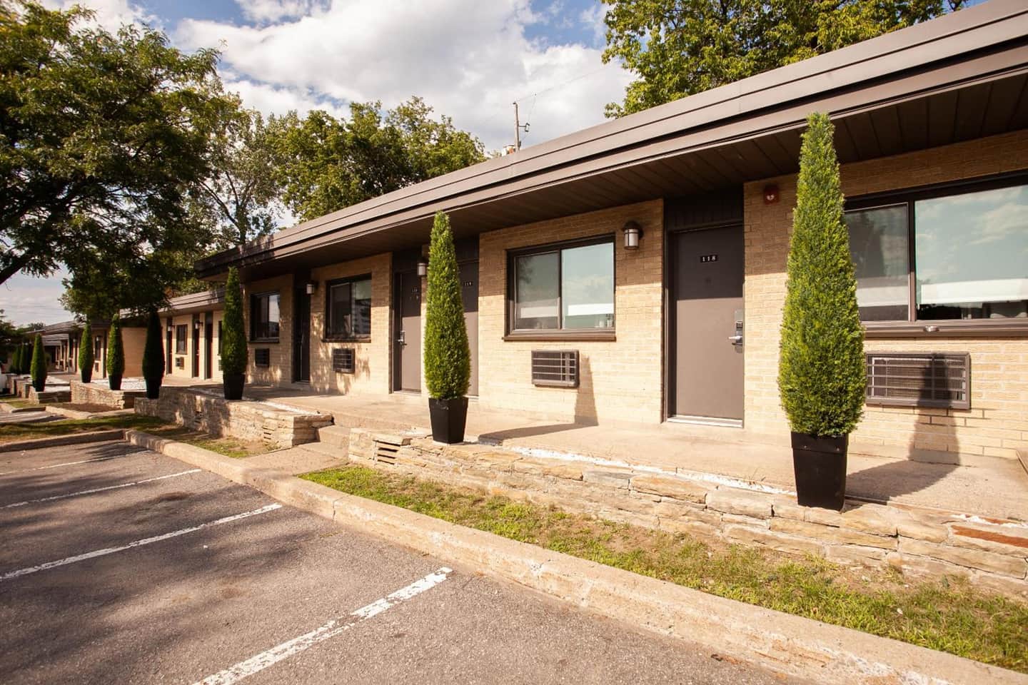 Motel Newstar Laval