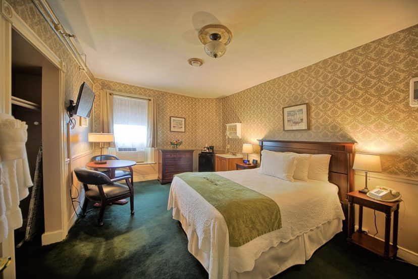 Inn at St John