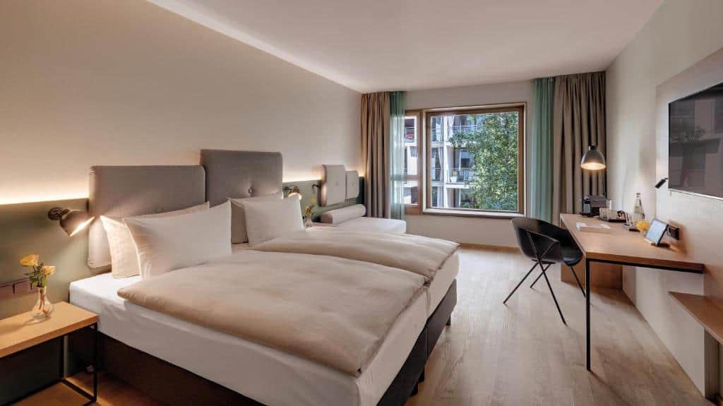 The Yard Hotel