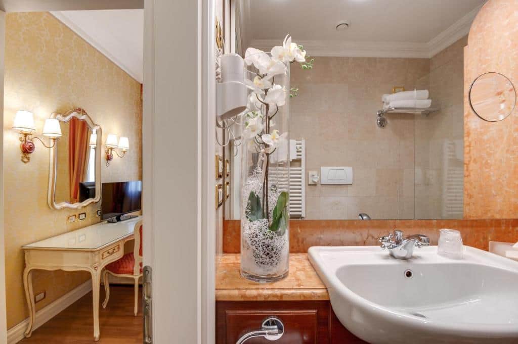 Hotel Antiche Figure
