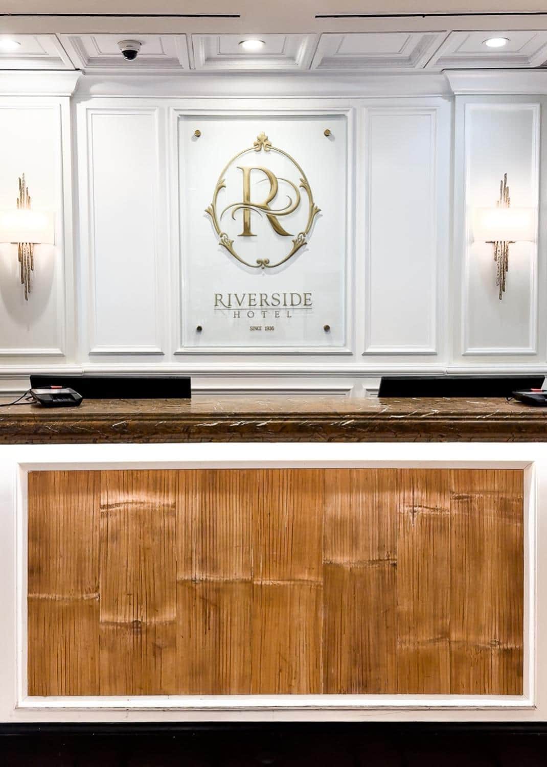 Riverside Hotel