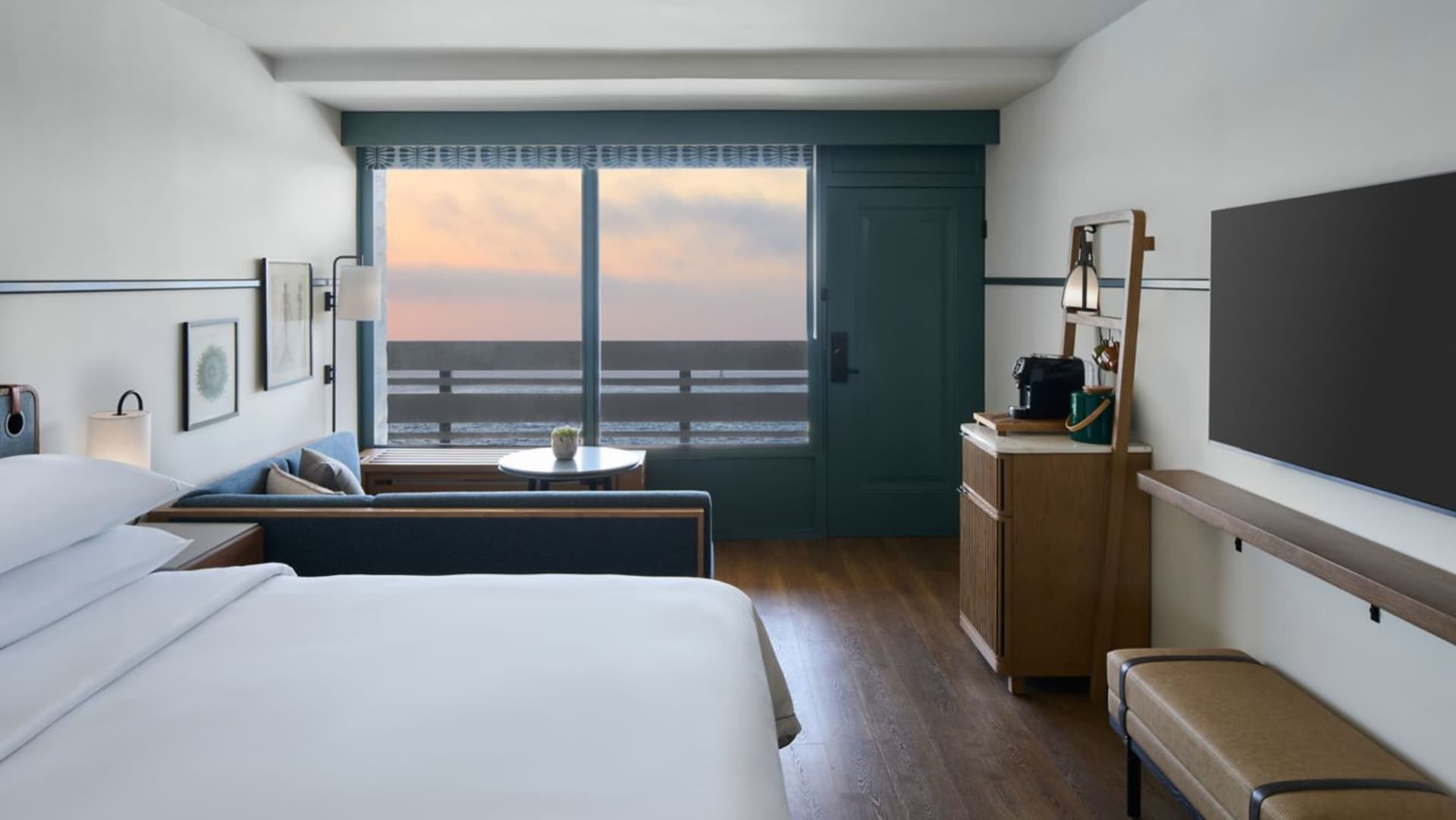 Monterey Beach Hotel, a Tribute Portfolio Hotel