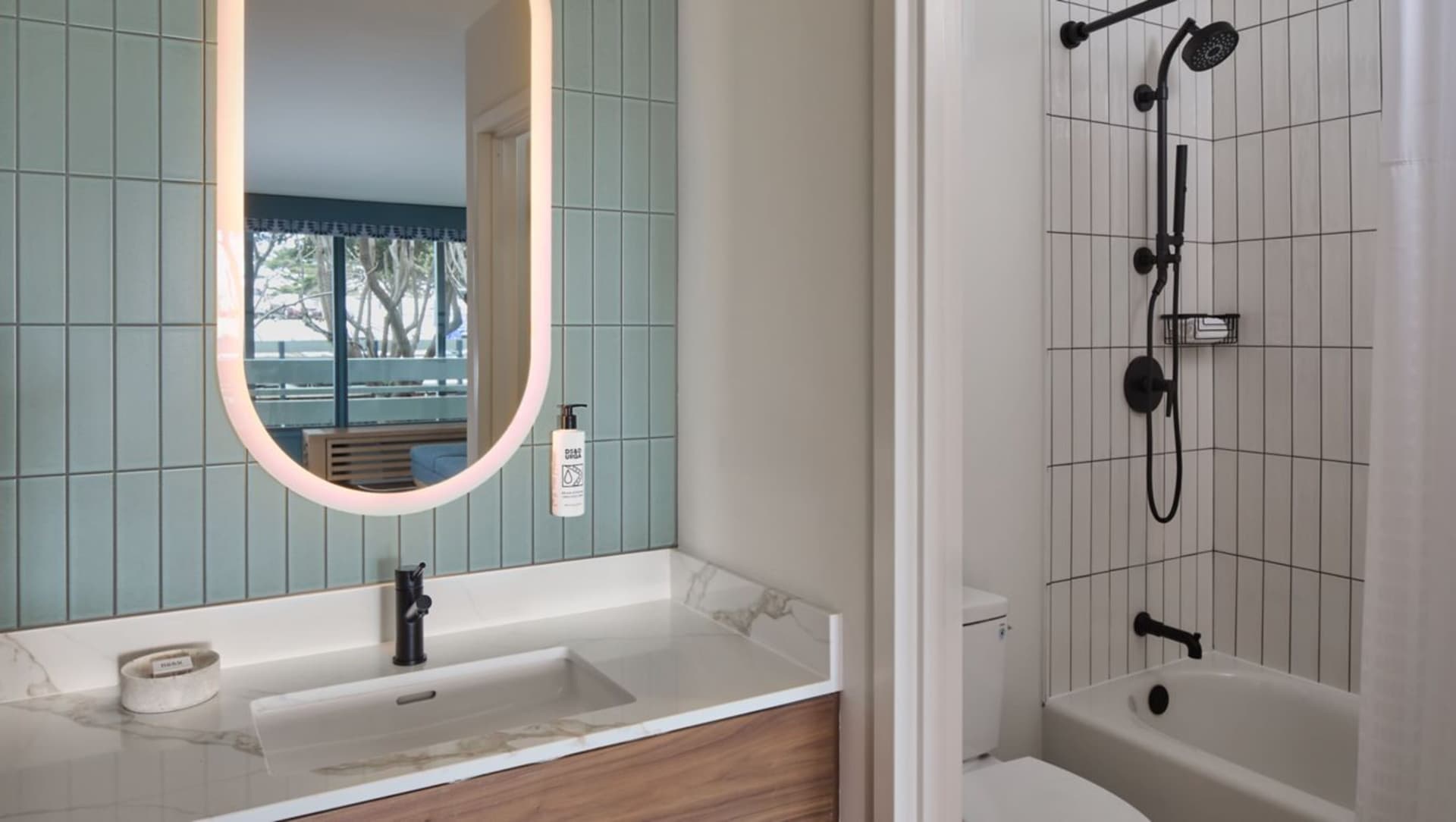Monterey Beach Hotel, a Tribute Portfolio Hotel