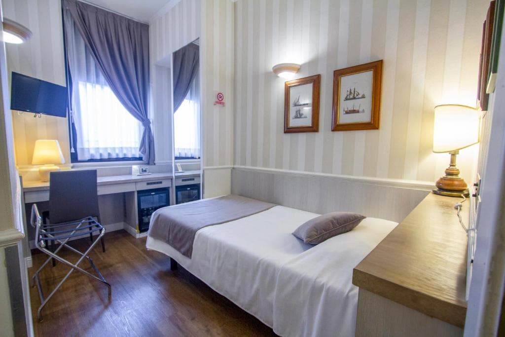 Hotel Flora