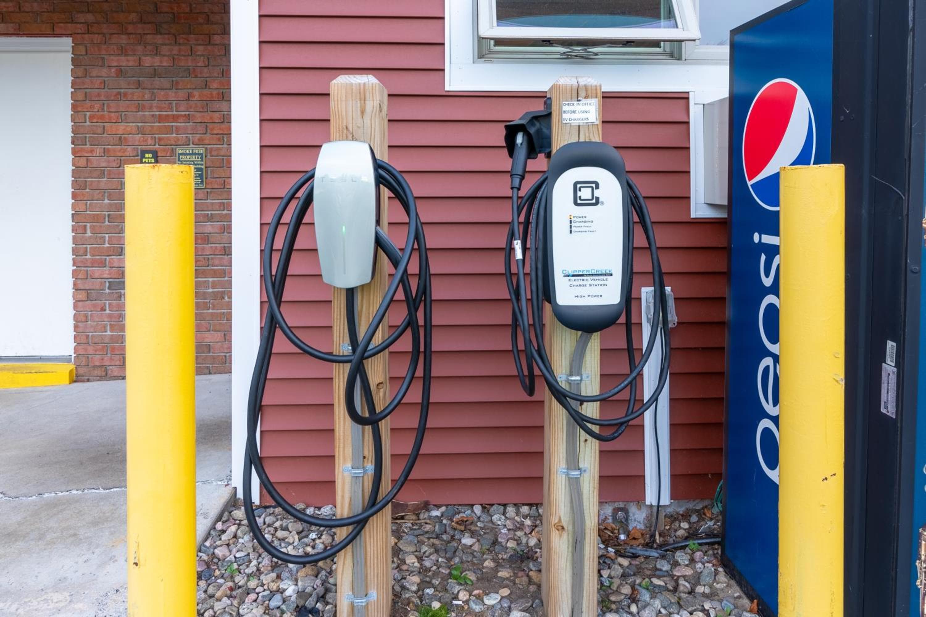 Trailhead by Weekender