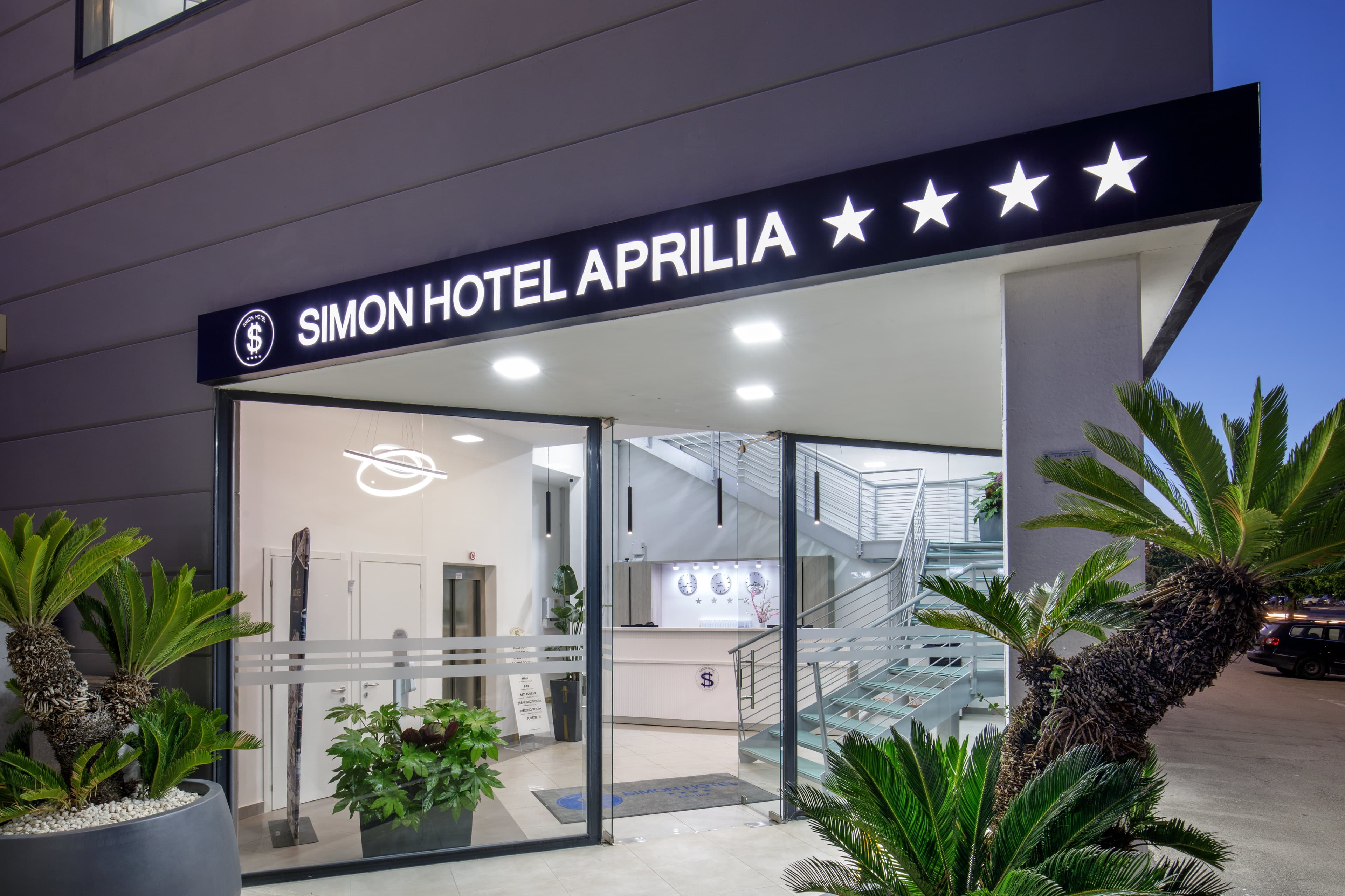 Simon Hotel Aprilia