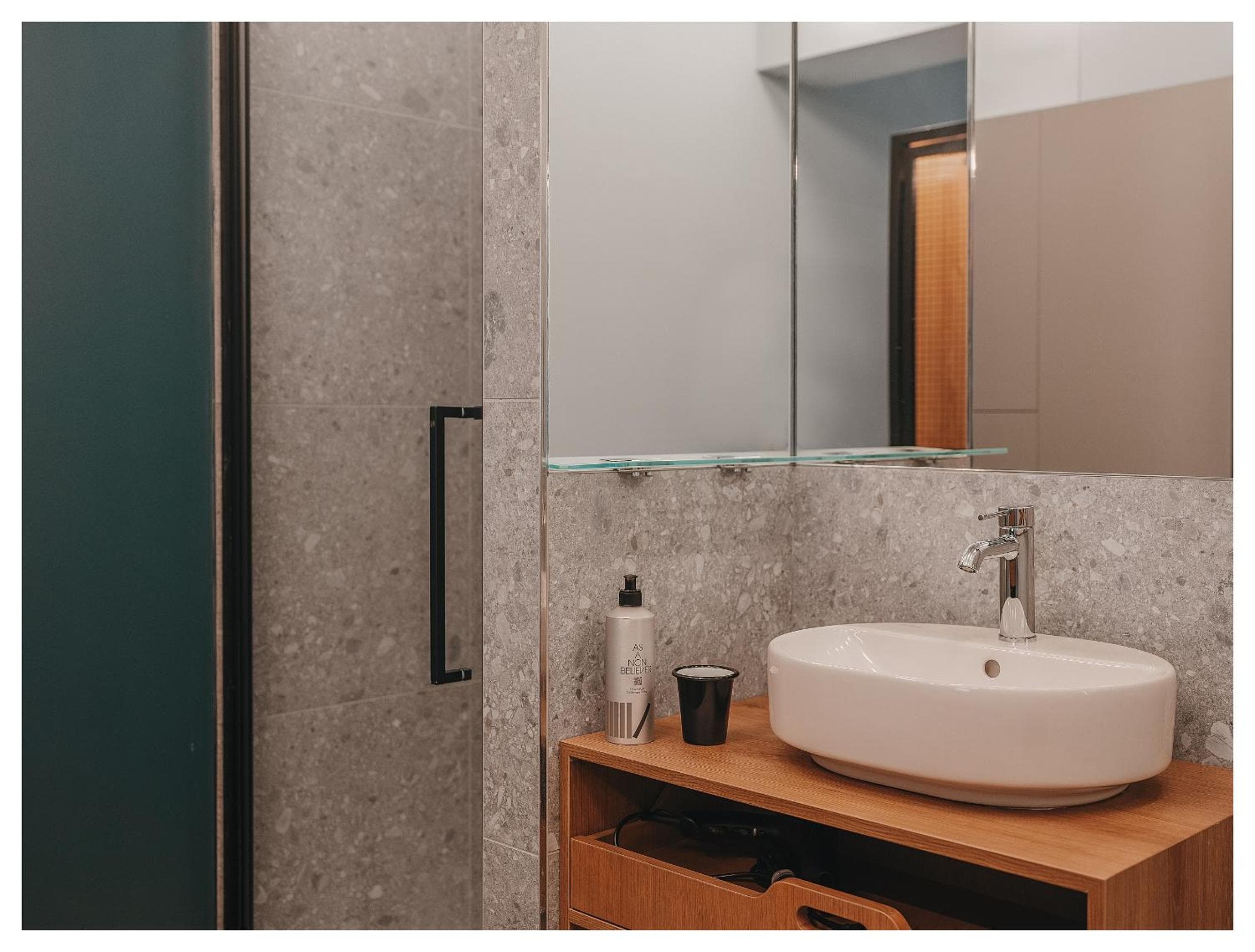 1.75 Paris Le Charme