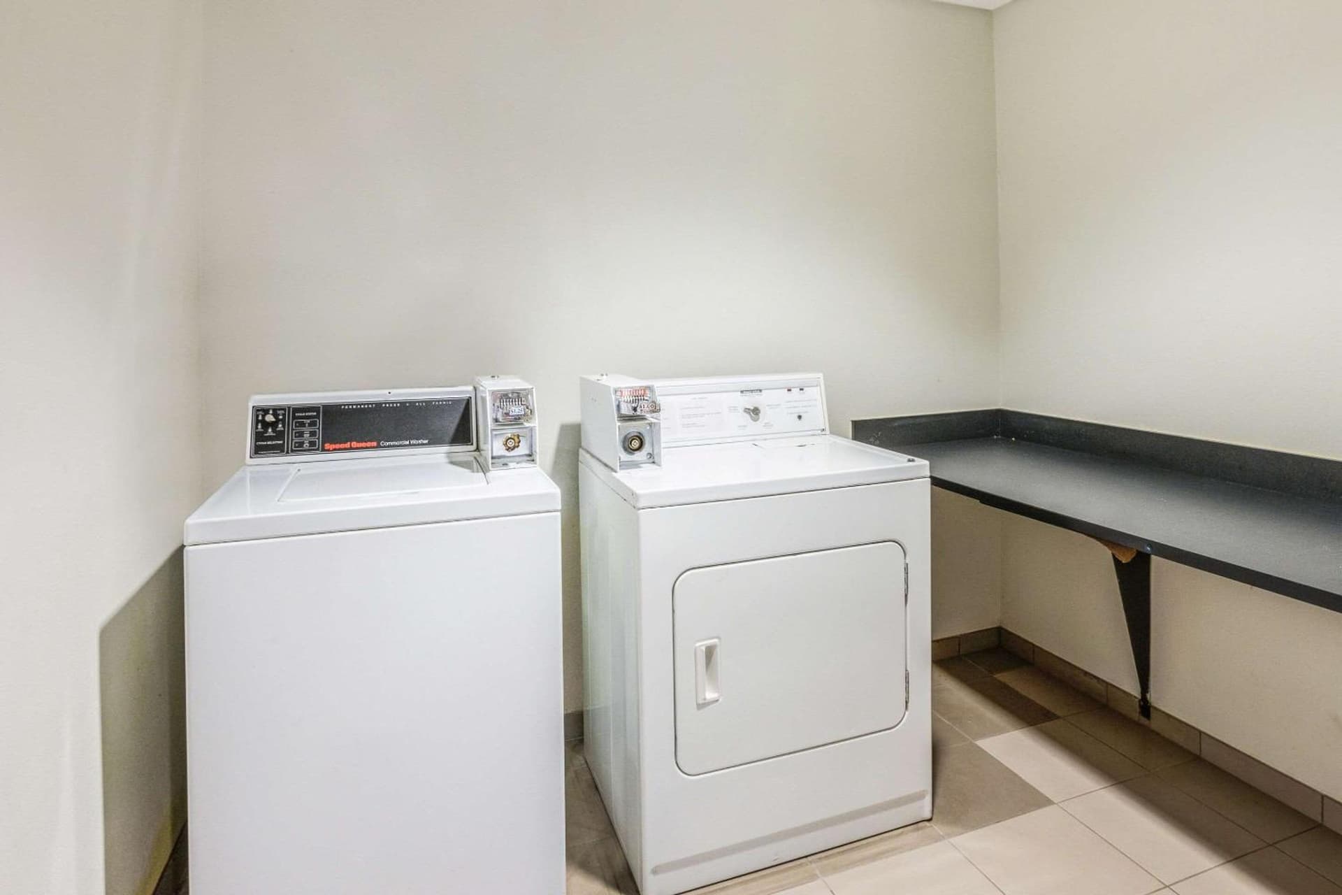 Sleep Inn & Suites
