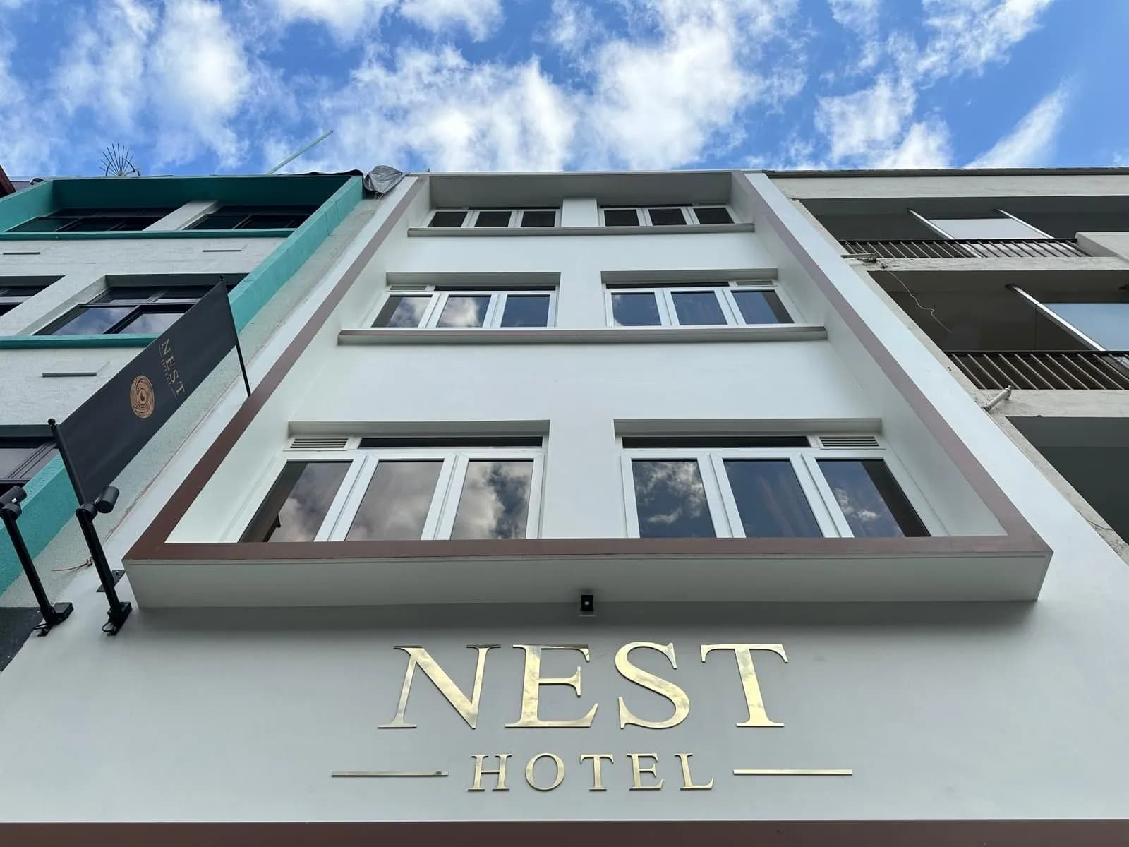 NEST Hotel