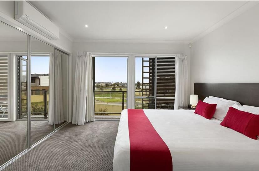 Quest Sanctuary Lakes