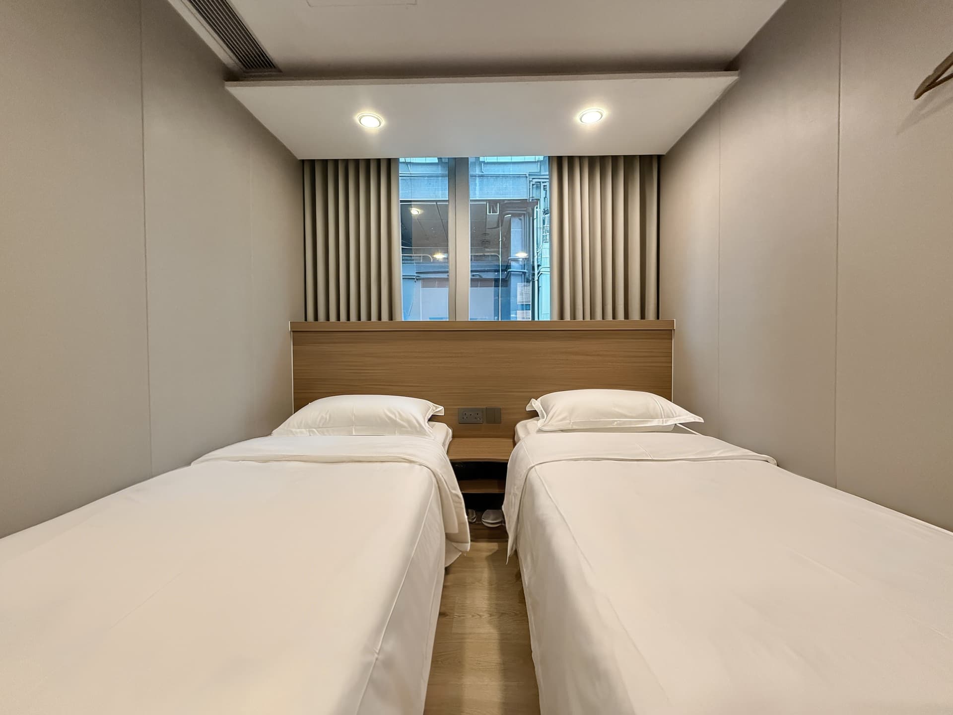 Noble Park Hotel