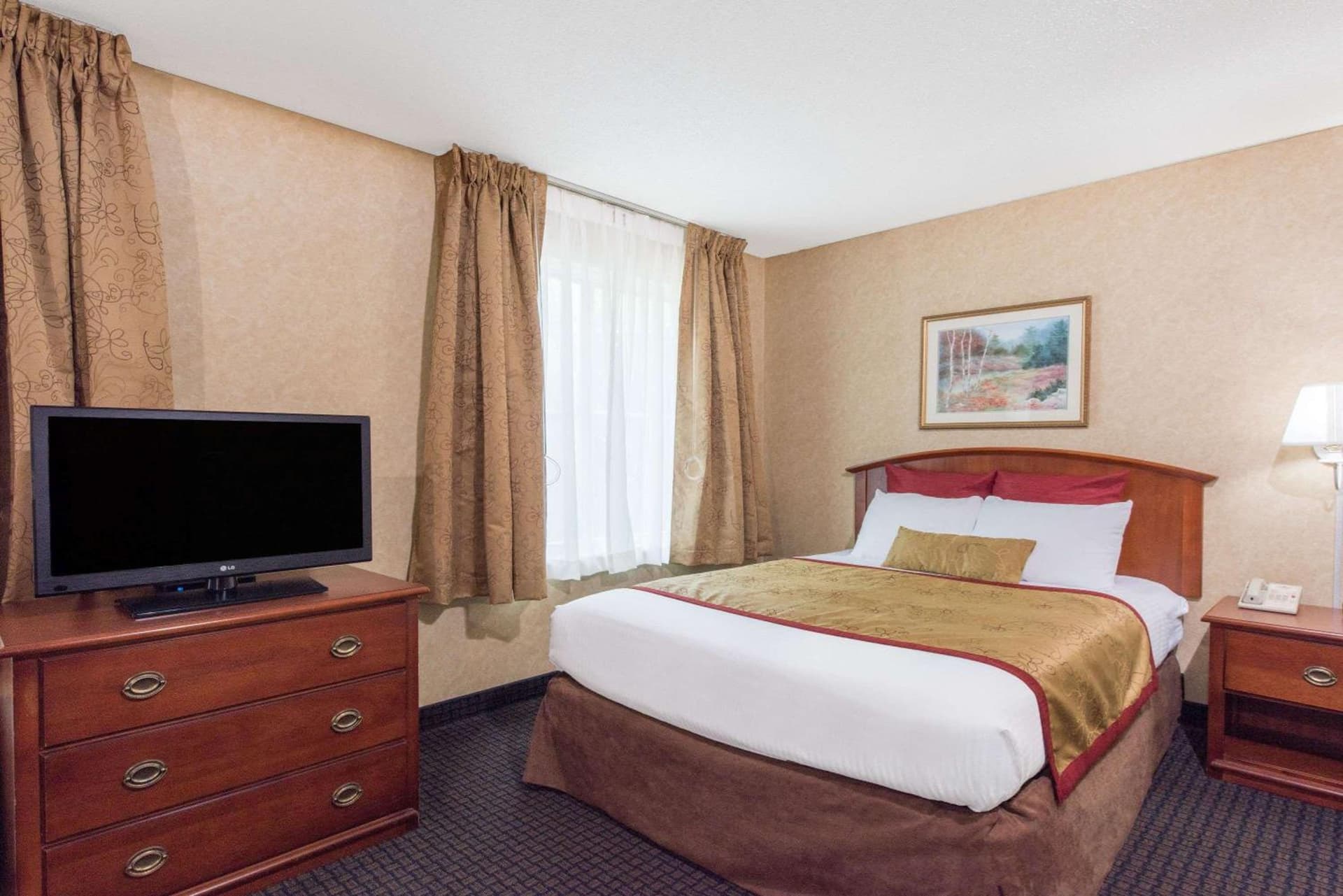 Lancaster Suites