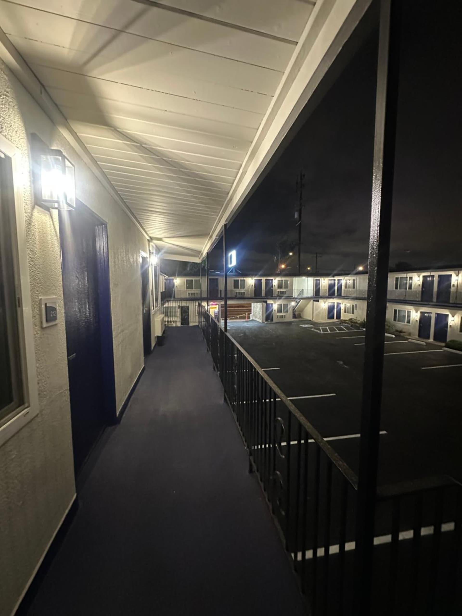 Del Aire Inn LAX