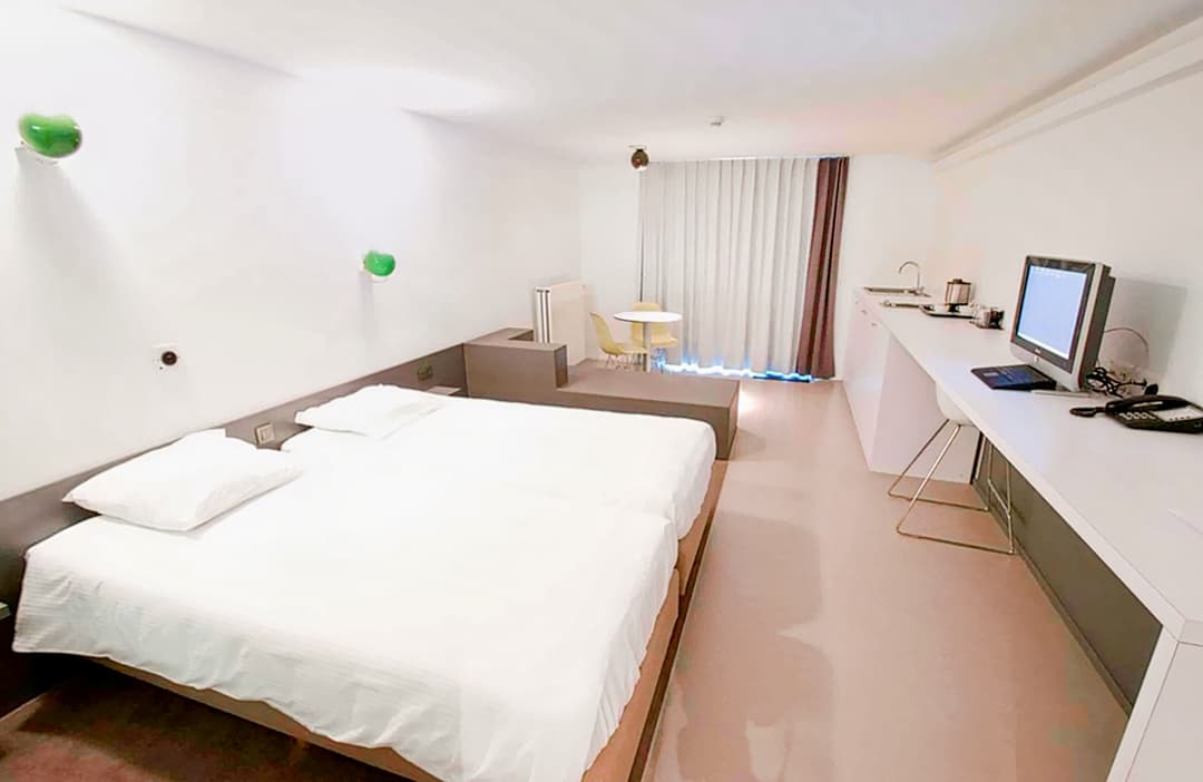 Hotel Corbie Geel (Old)