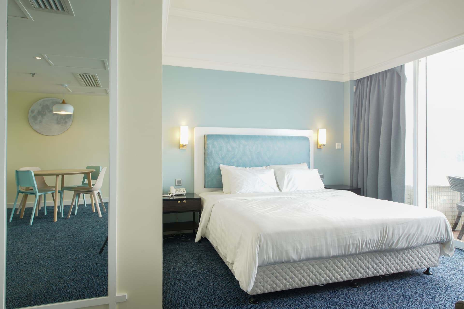 Warwick Hotel
