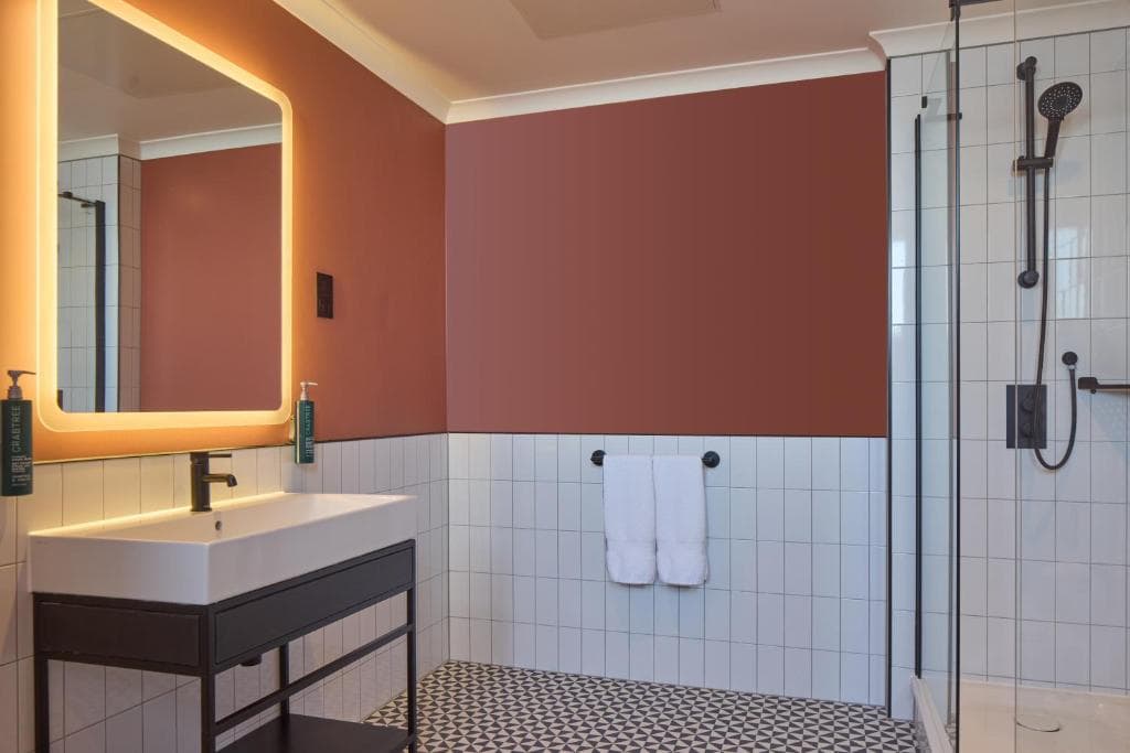 DoubleTree by Hilton Brighton Metropole