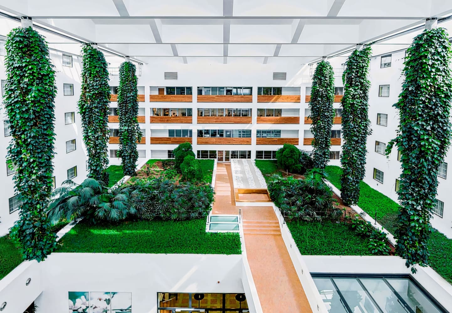 Courtyard Prague Airport