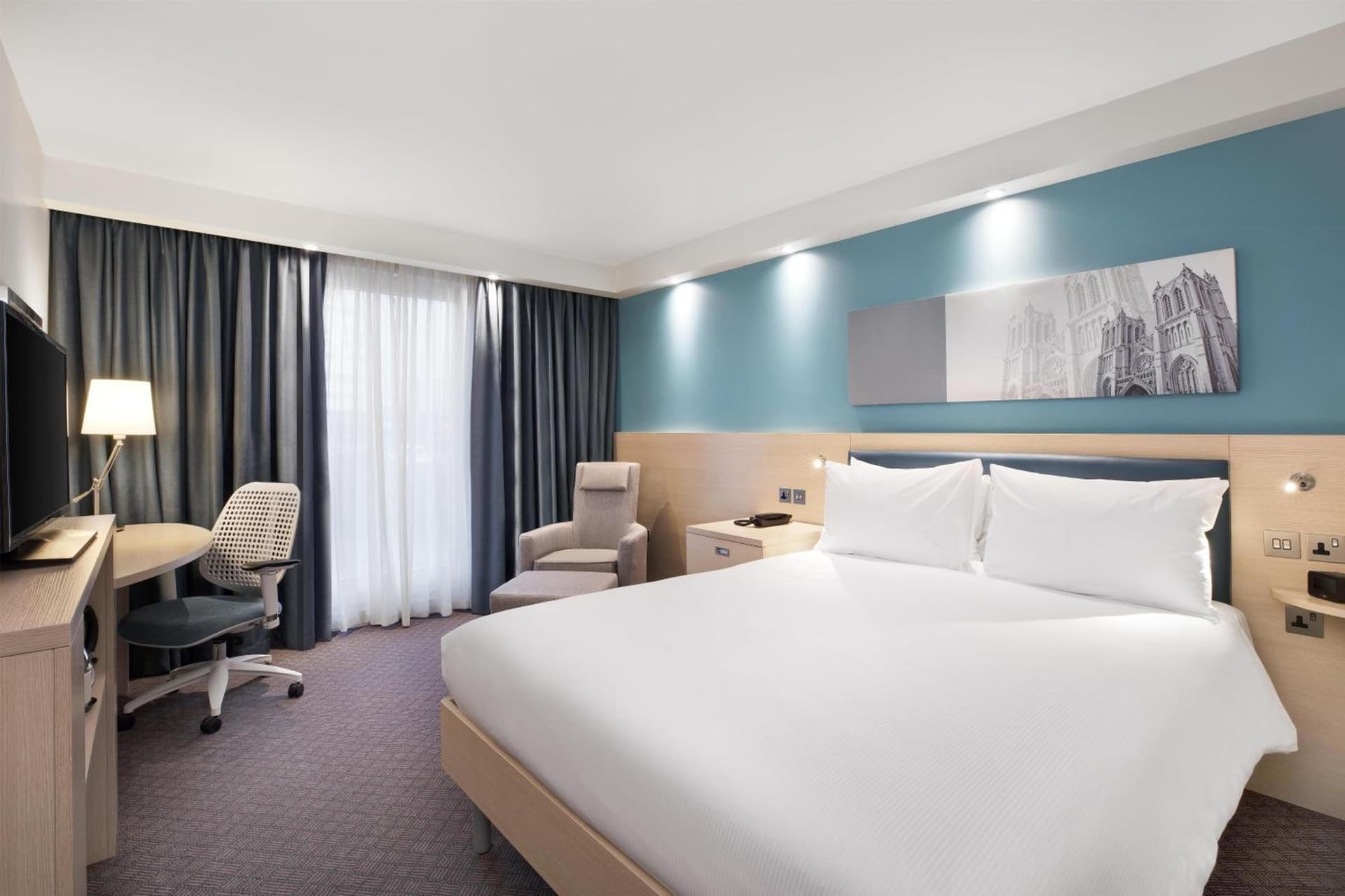 Hampton By Hilton Bristol Airport