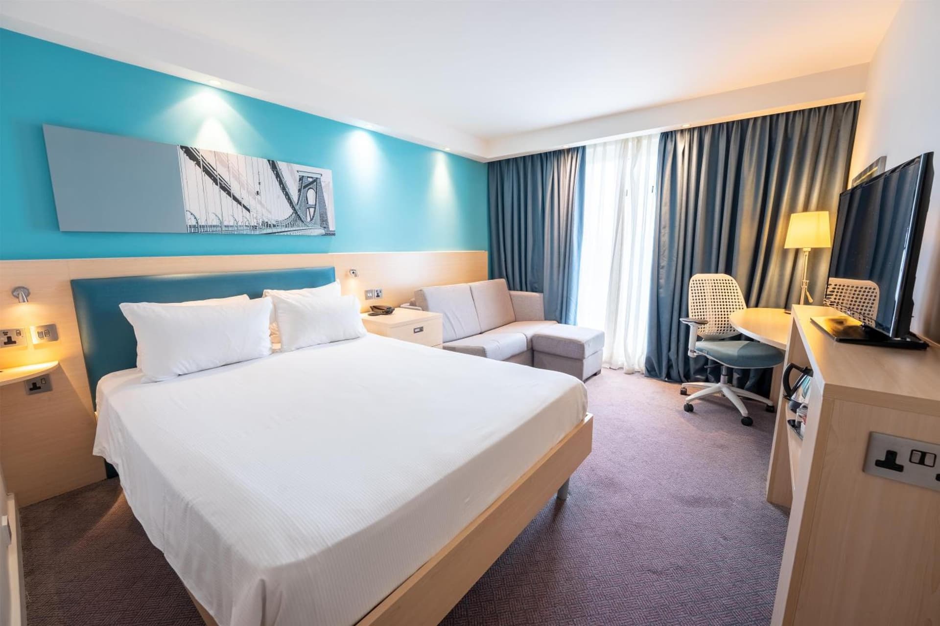Hampton By Hilton Bristol Airport