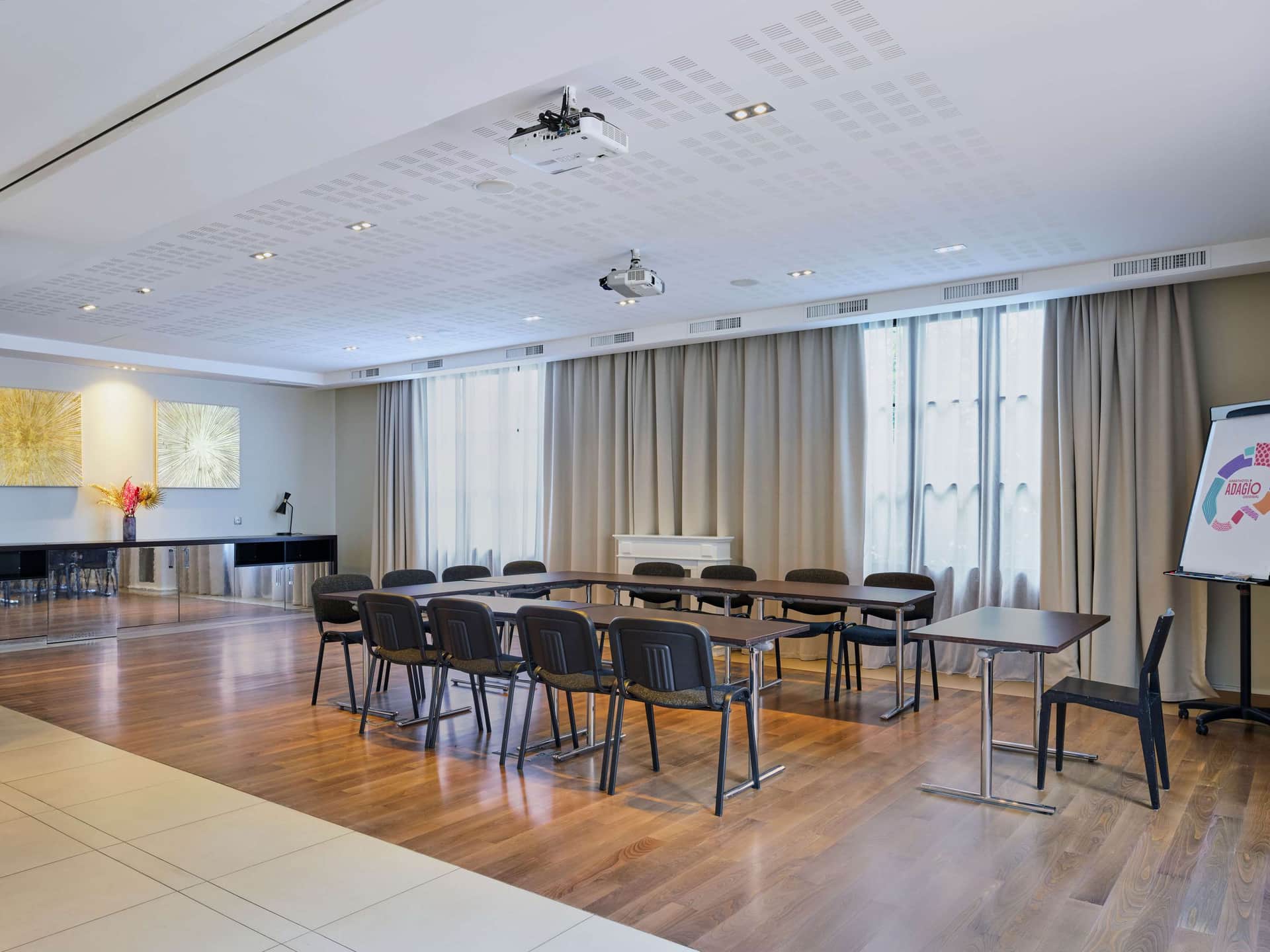 Aparthotel Adagio Serris Val d'Europe