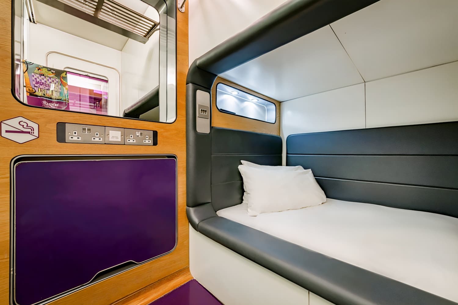 YOTELAIR Amsterdam Schiphol - transit hotel (airside)