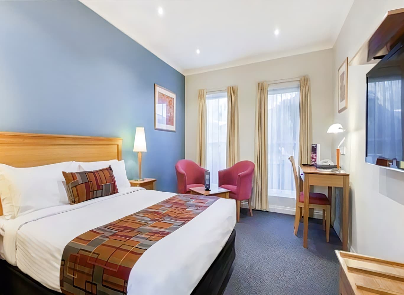 Best Western Plus Buckingham International