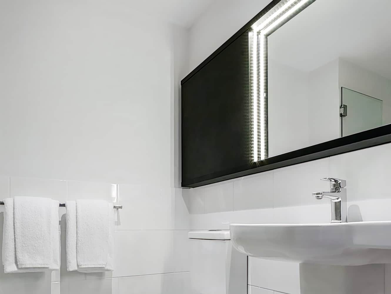 ibis Adelaide