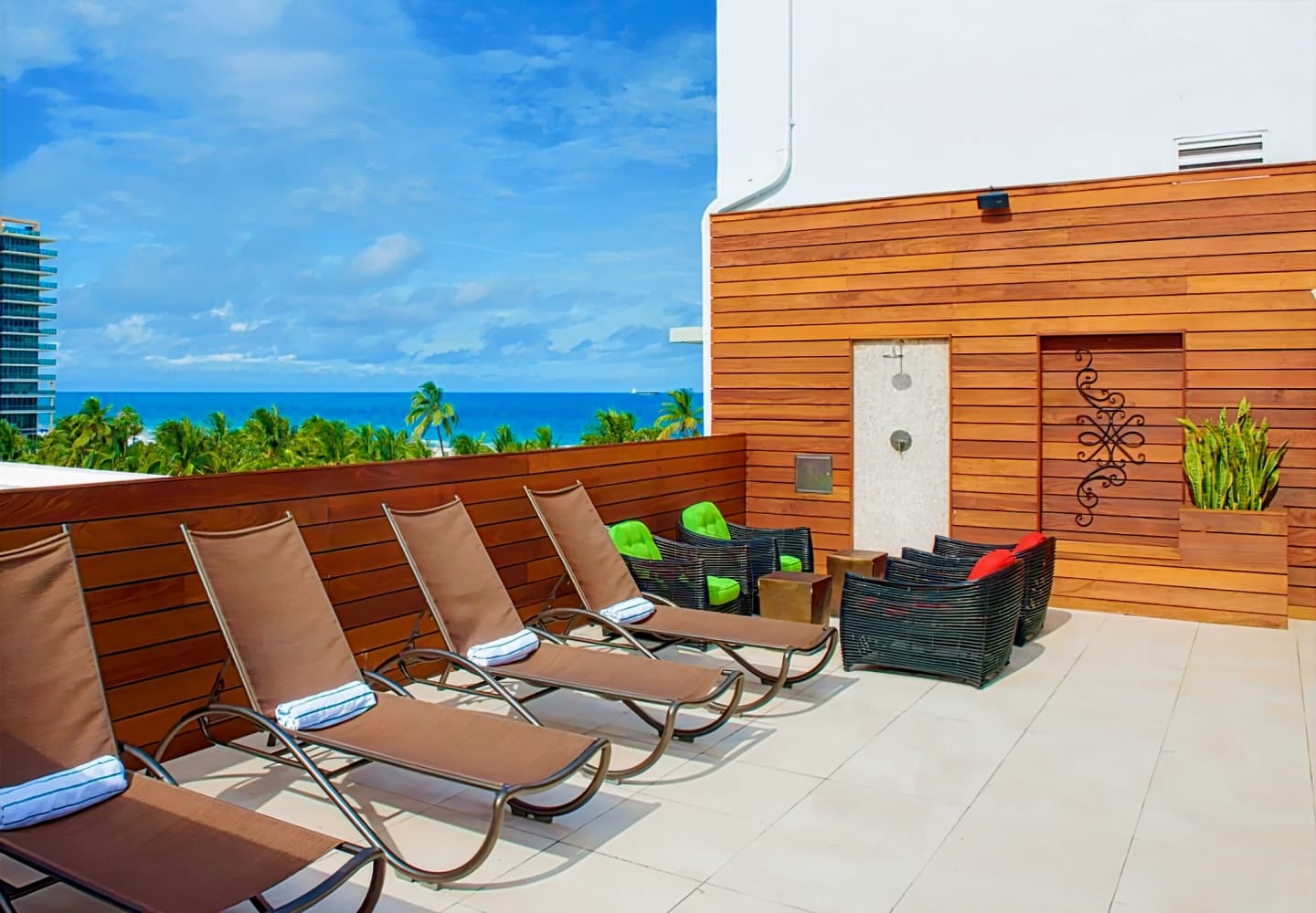 Winter Haven, Autograph Collection