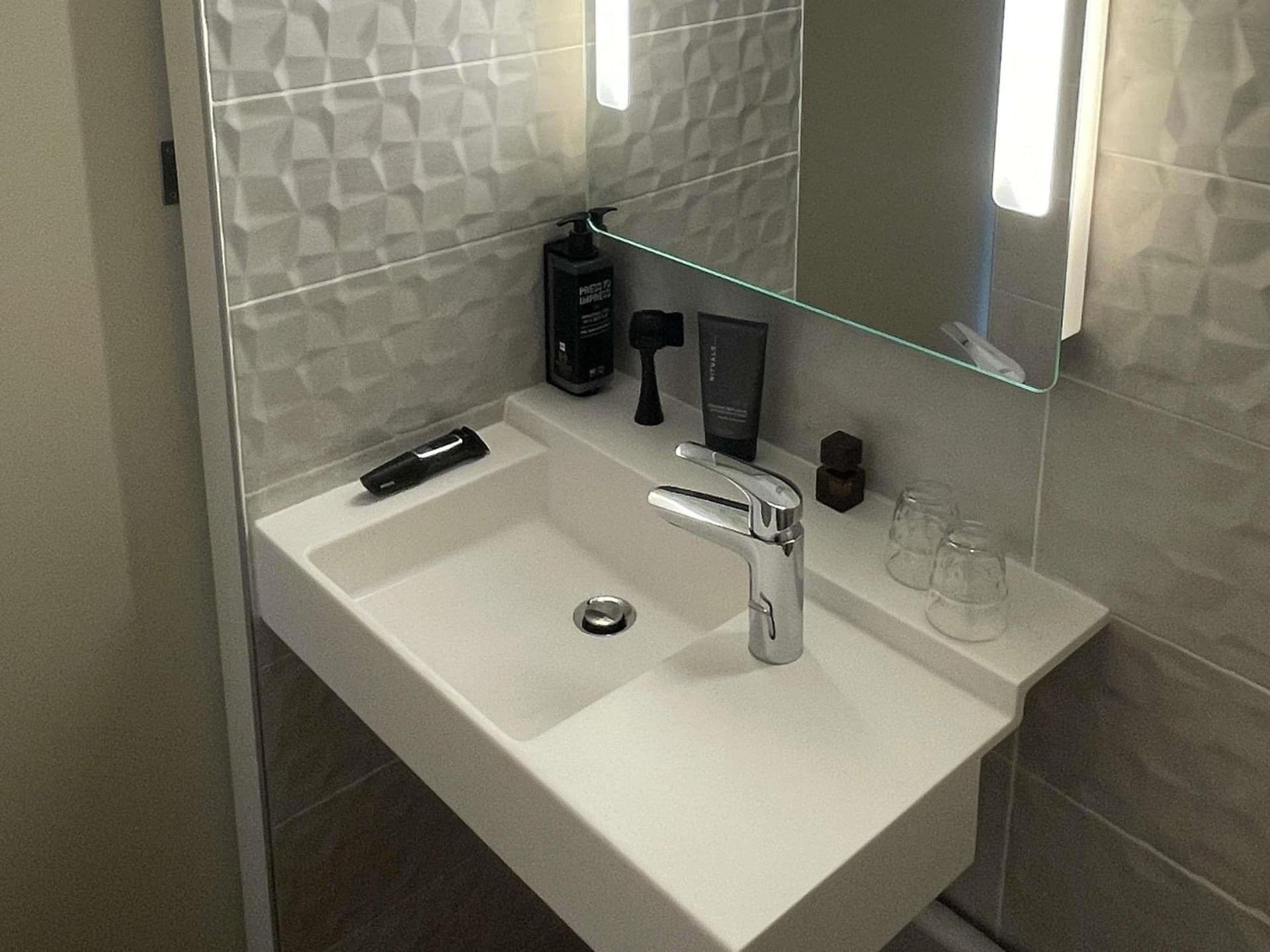 ibis Styles Toulouse Blagnac Airport