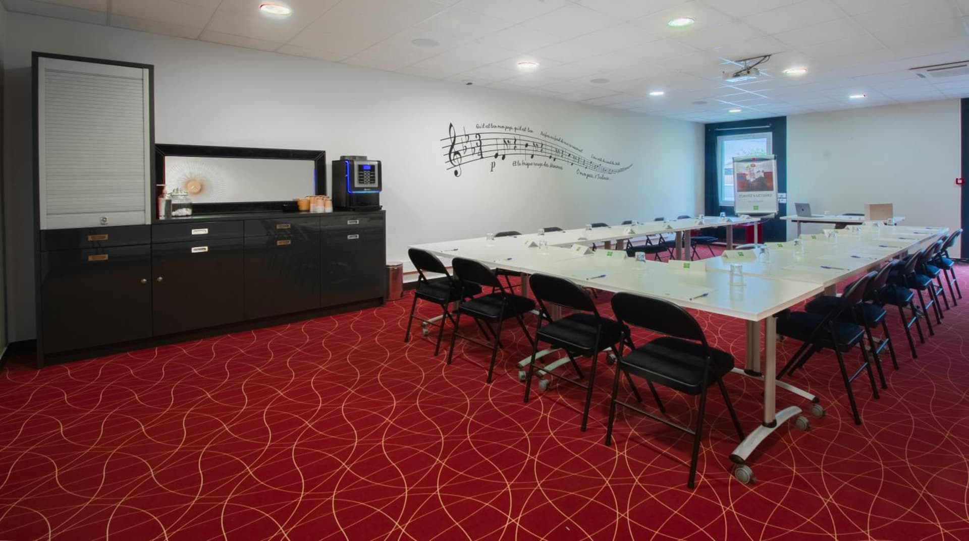 ibis Styles Toulouse Blagnac Airport