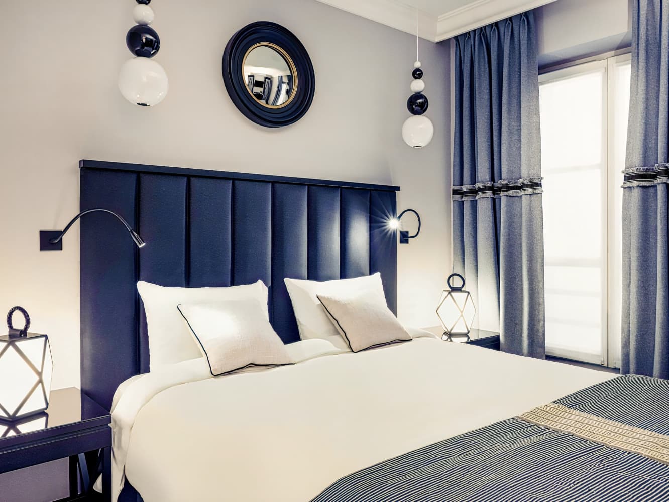 Mercure Paris Arc de Triomphe Wagram Hotel