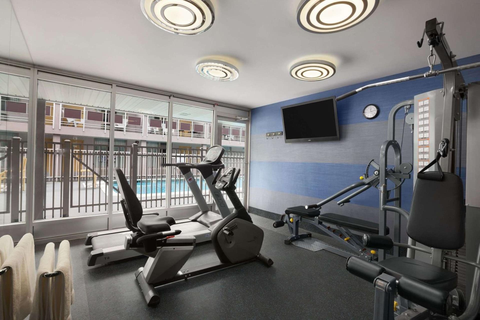 Ramada by Wyndham Rockville Centre