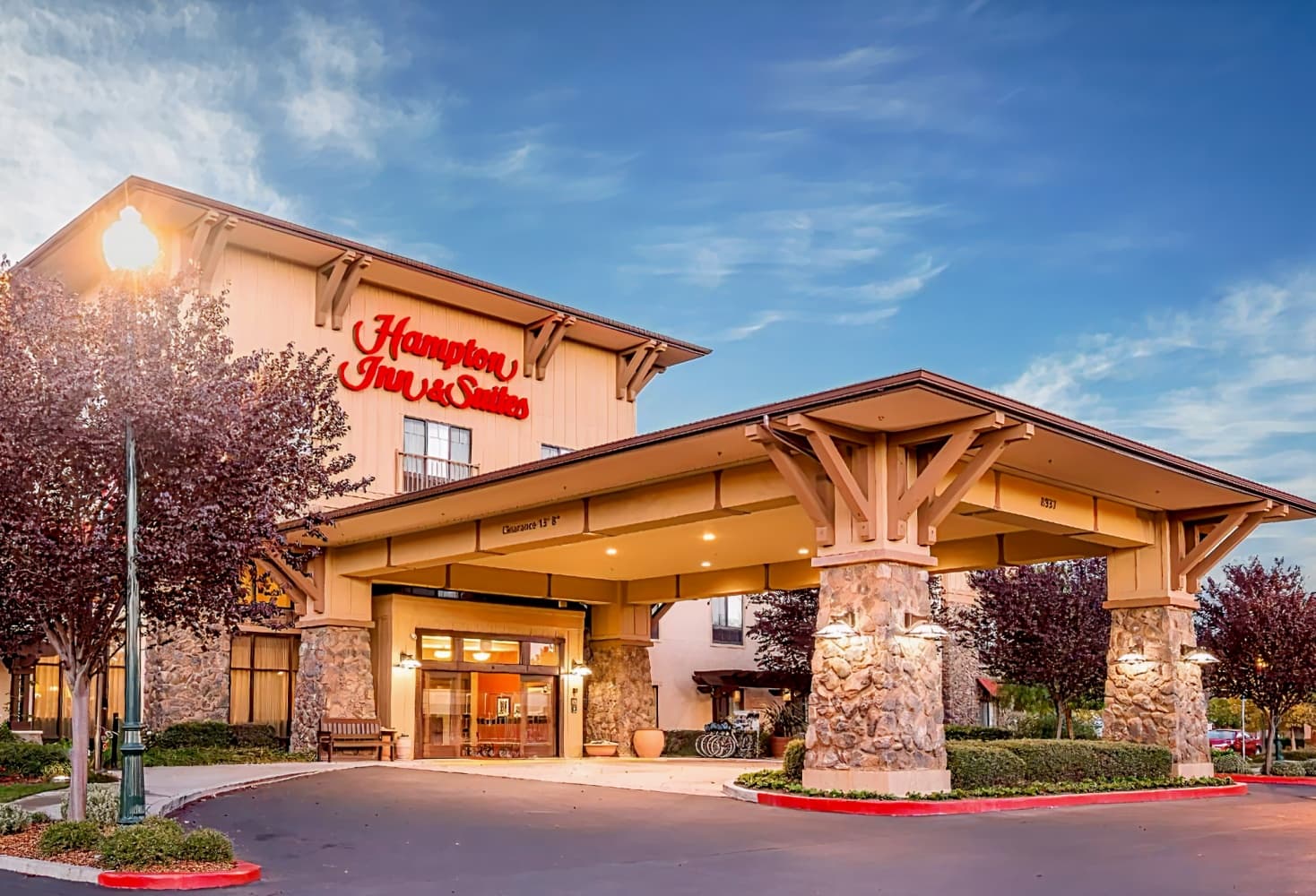 Hampton Inn & Suites Windsor - Sonoma Wine Country