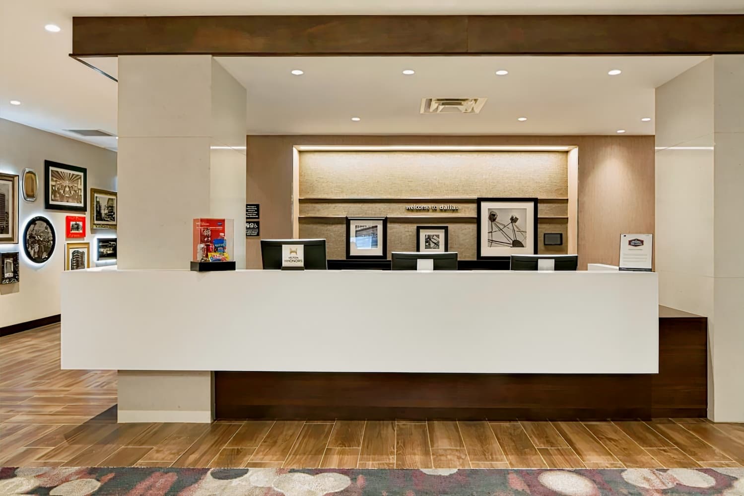 Hampton Inn & Suites Dallas Downtown