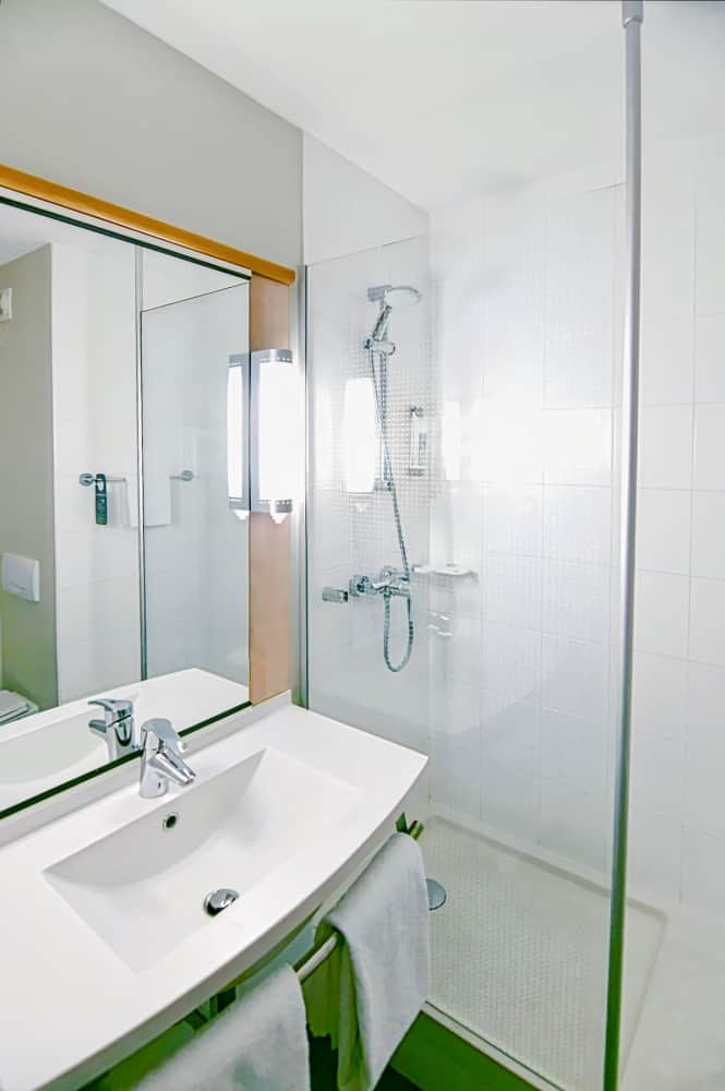 ibis Nantes Saint Herblain