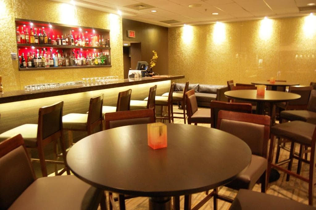 Holiday Inn Montreal Centre-Ville Downtown