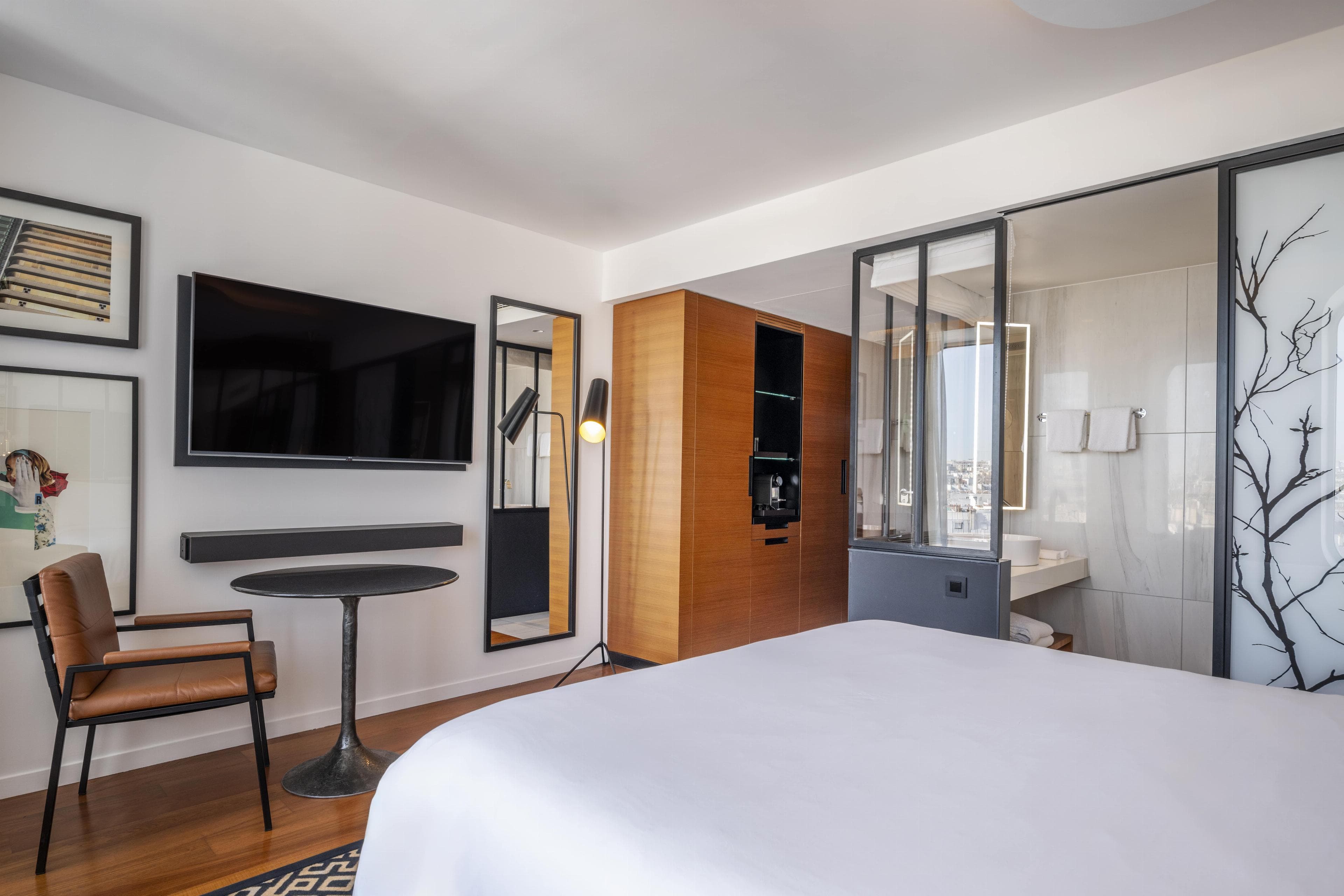 Renaissance Paris République