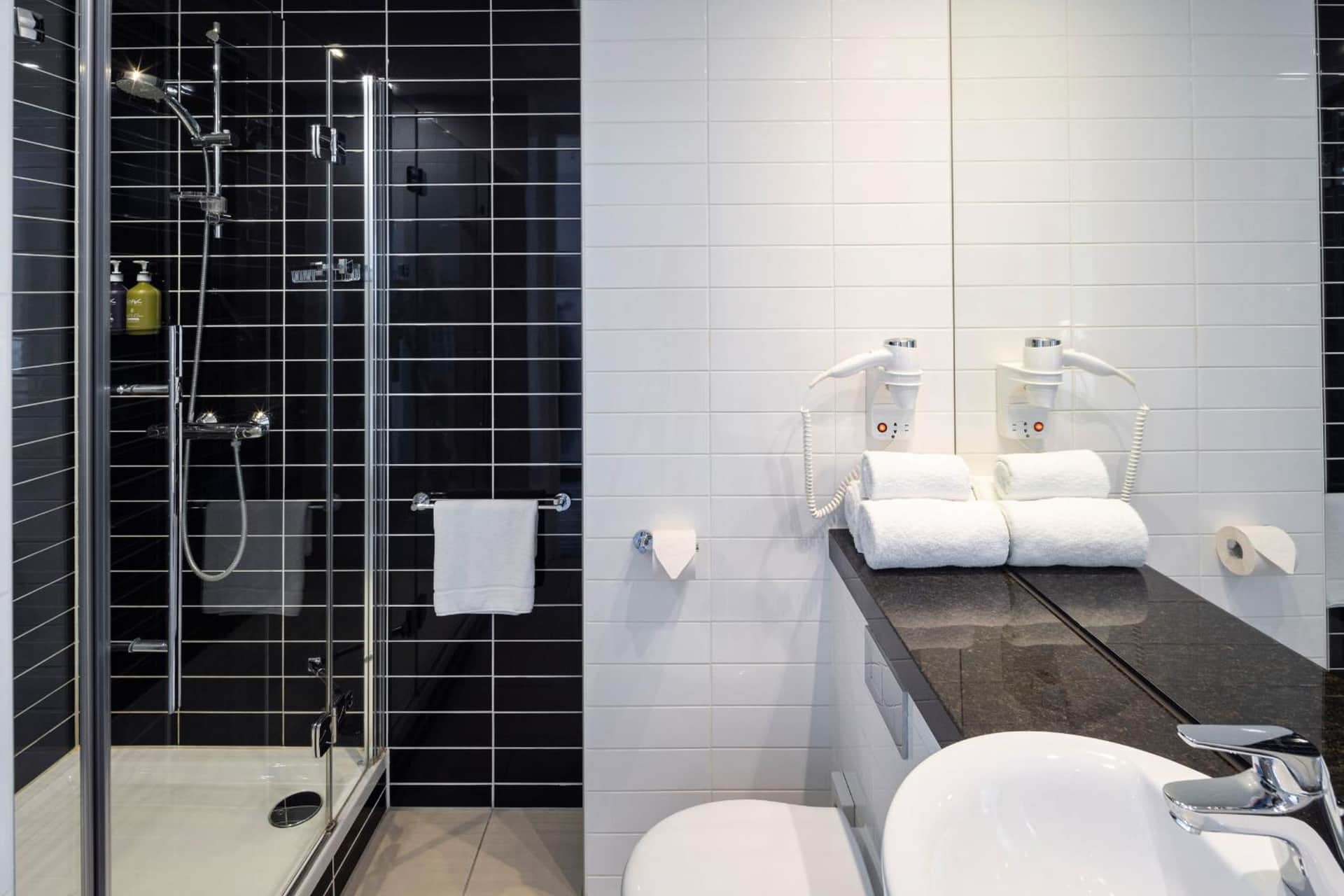 Holiday Inn Express Amsterdam - Schiphol, an IHG Hotel