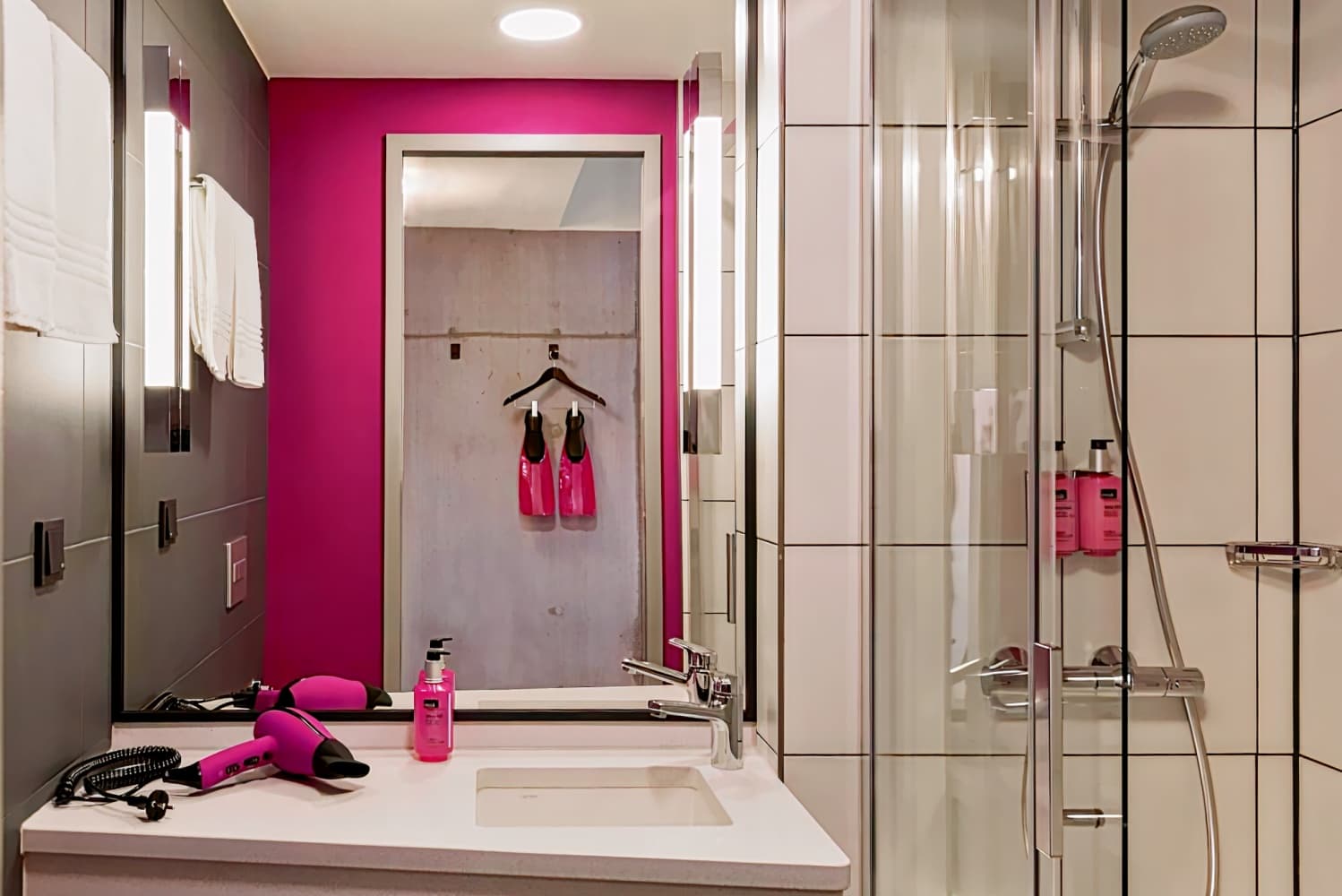 Moxy Stuttgart Airport