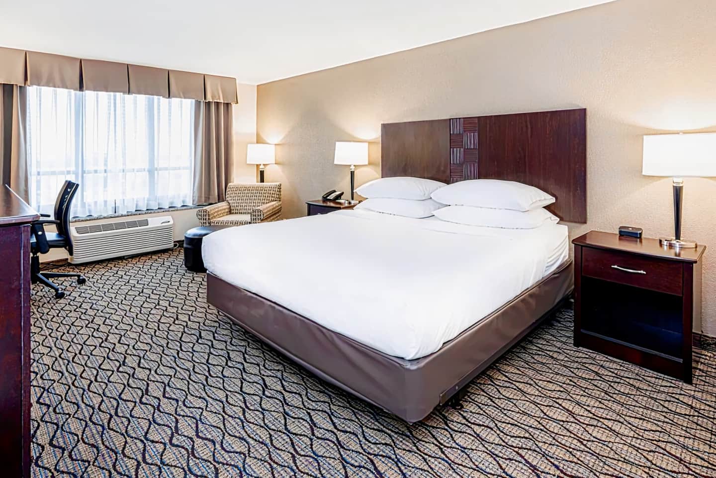 Holiday Inn St. Louis Arpt West-Earth City