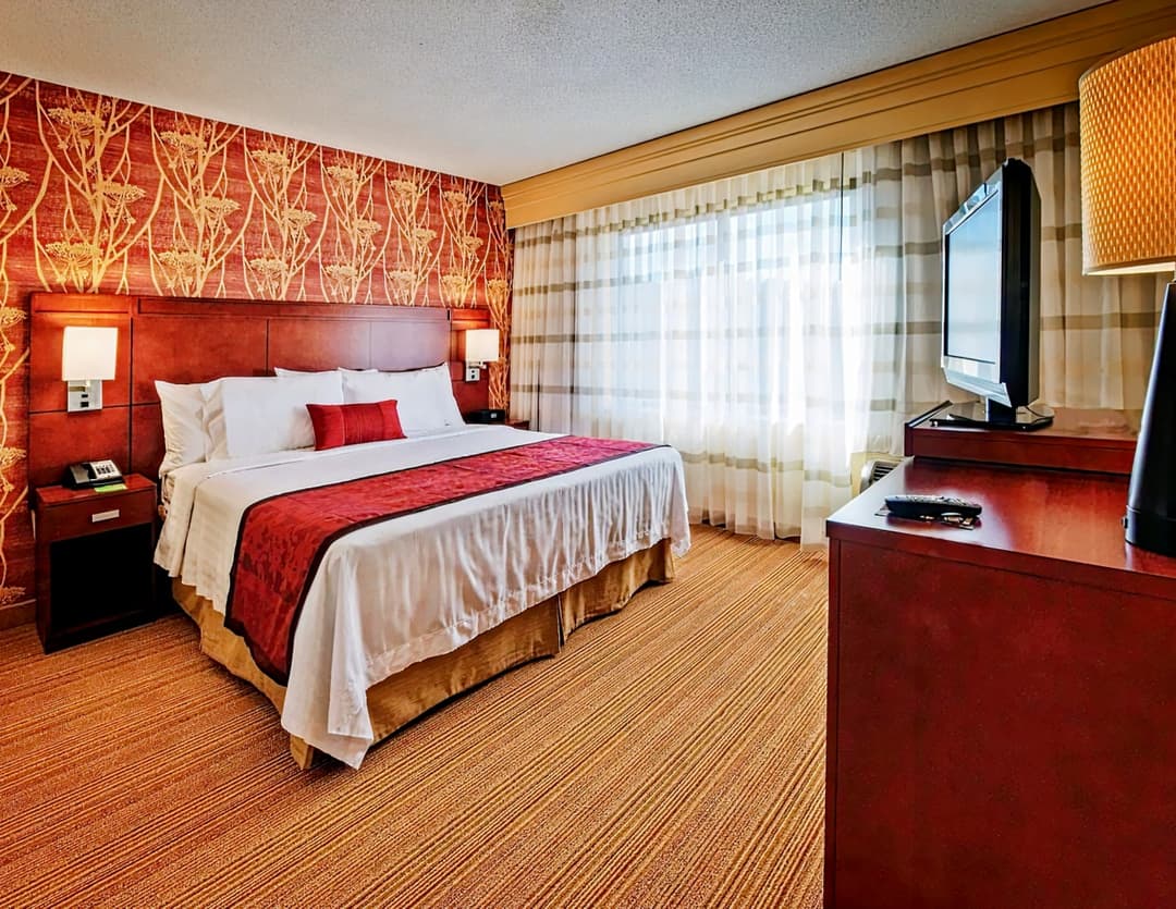 Courtyard Johnson City