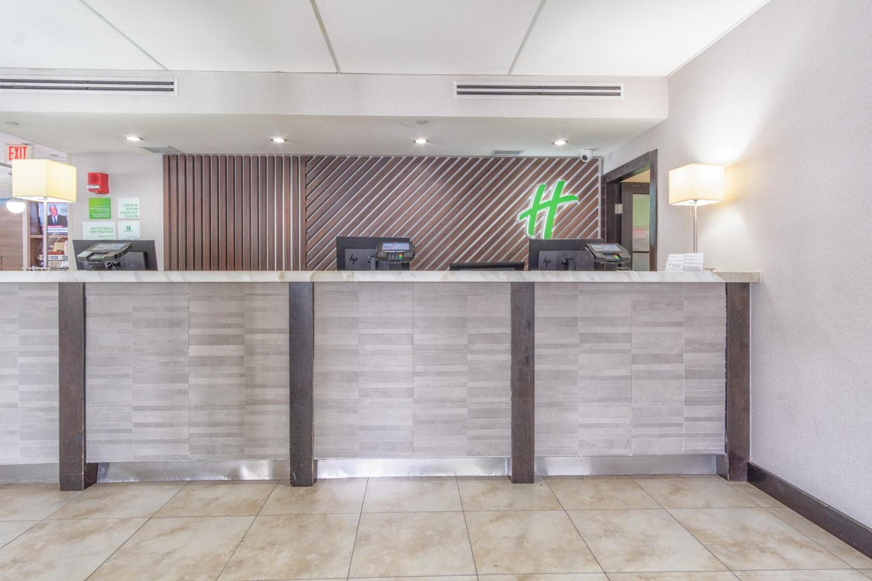 Holiday Inn Miami International Airport, an IHG Hotel