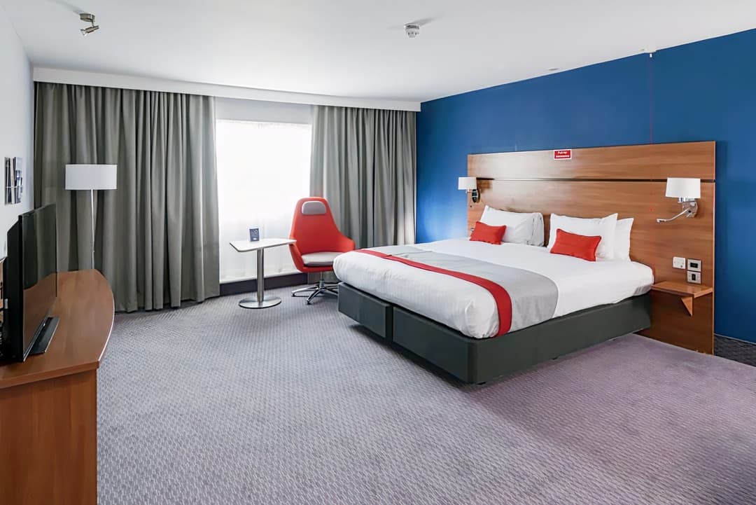 Holiday Inn Express Birmingham Star City, an IHG Hotel