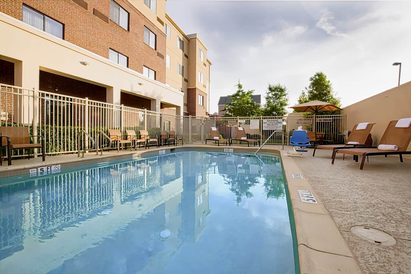 Courtyard Dallas Arlington South