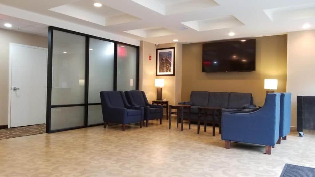 Days Inn by Wyndham Brooklyn Marine Park