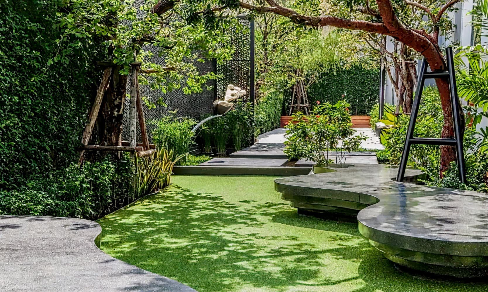 Holiday Inn Express Bangkok Soi Soonvijai, an IHG Hotel